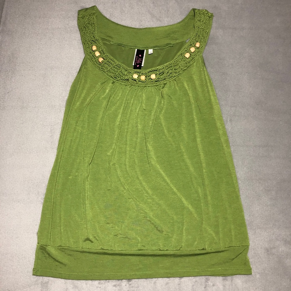 Green tank with beige beads